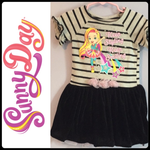 Nickelodeon’s sunny day dress - Picture 1 of 9